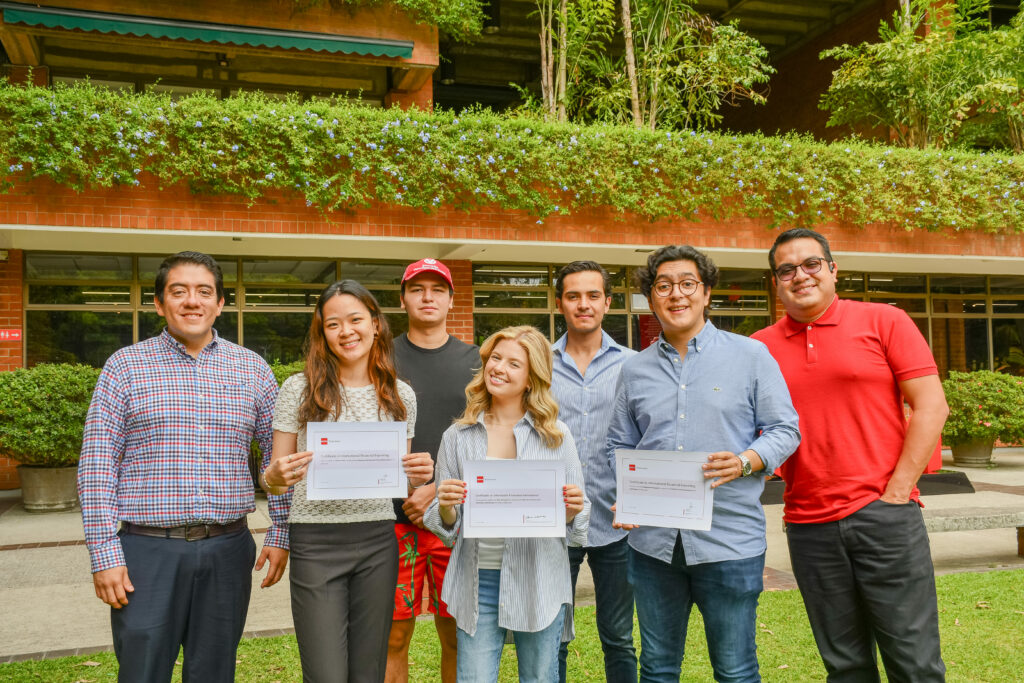 Alumnos de CPA UFM obtienen certificación de NIIF